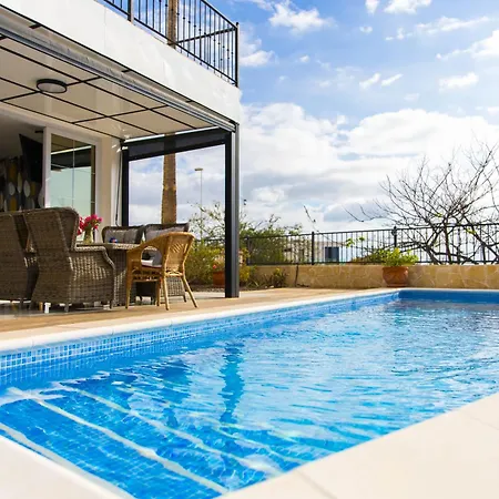 Callao Salvaje 3br With Heated Pool Outdoor Kitchen & Gas Bbq Stunning Views