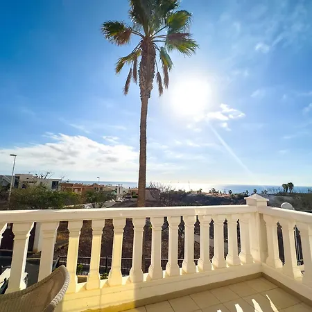 Βίλα Callao Salvaje 3br With Heated Pool Outdoor Kitchen & Gas Bbq Stunning Views Costa Adeje (Tenerife)